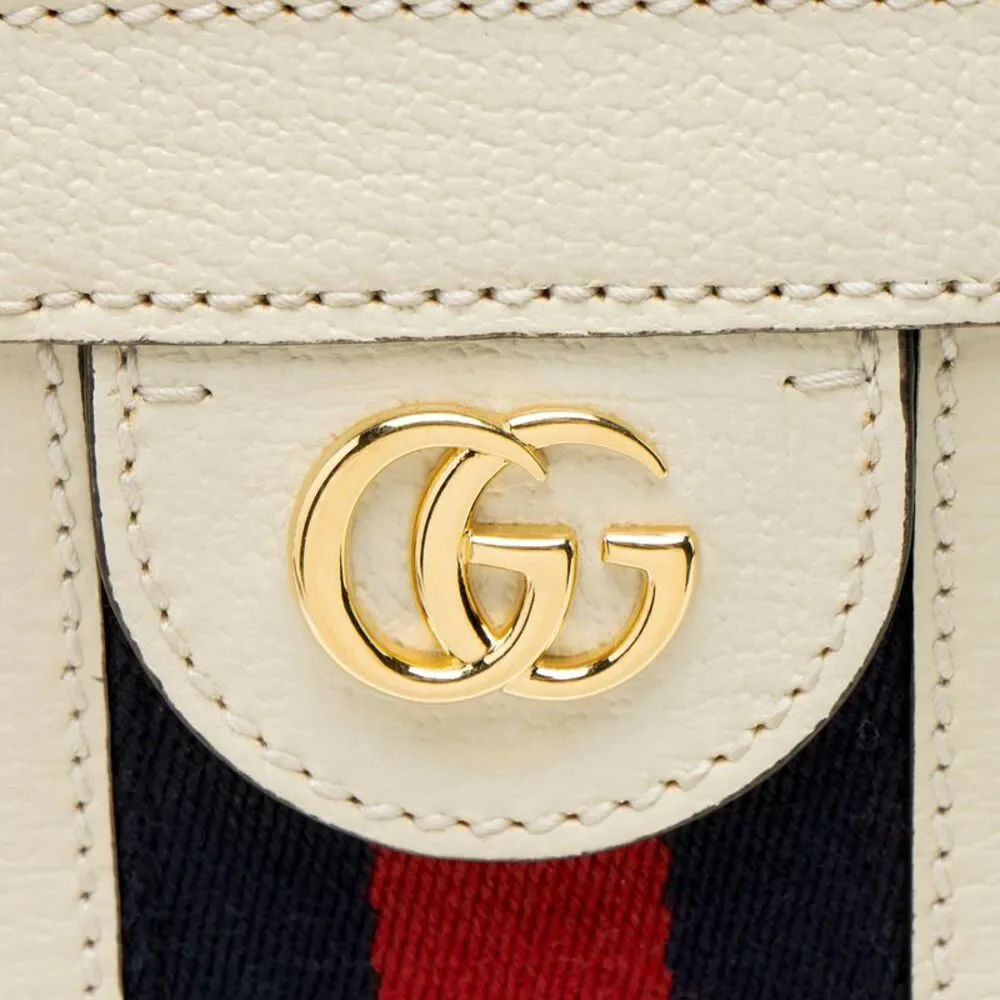 Gucci italian fashion